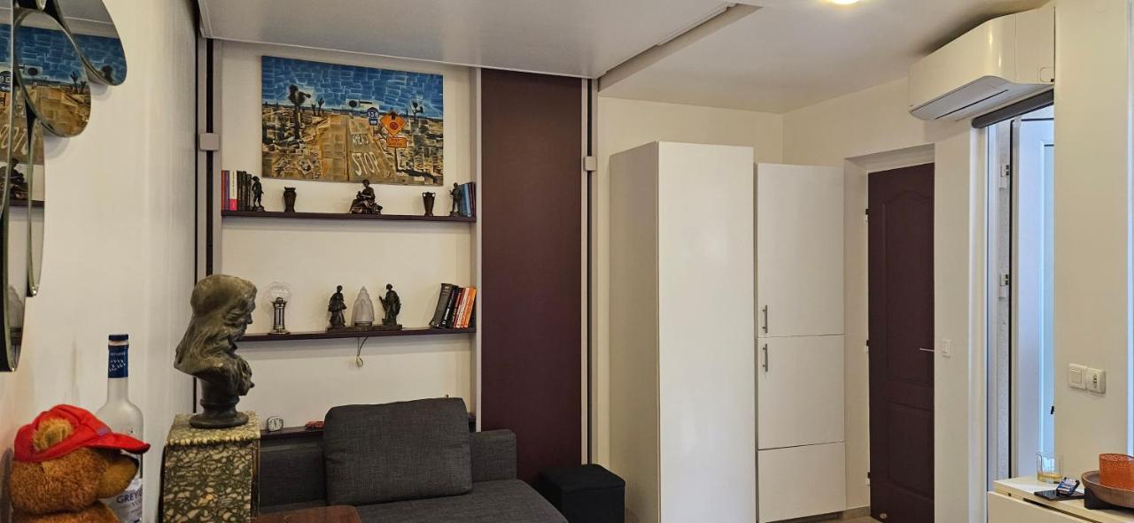 Studio 22M2 A Ivry/Seine-A 200 Metres De Paris. Proche Metro 7 외부 사진
